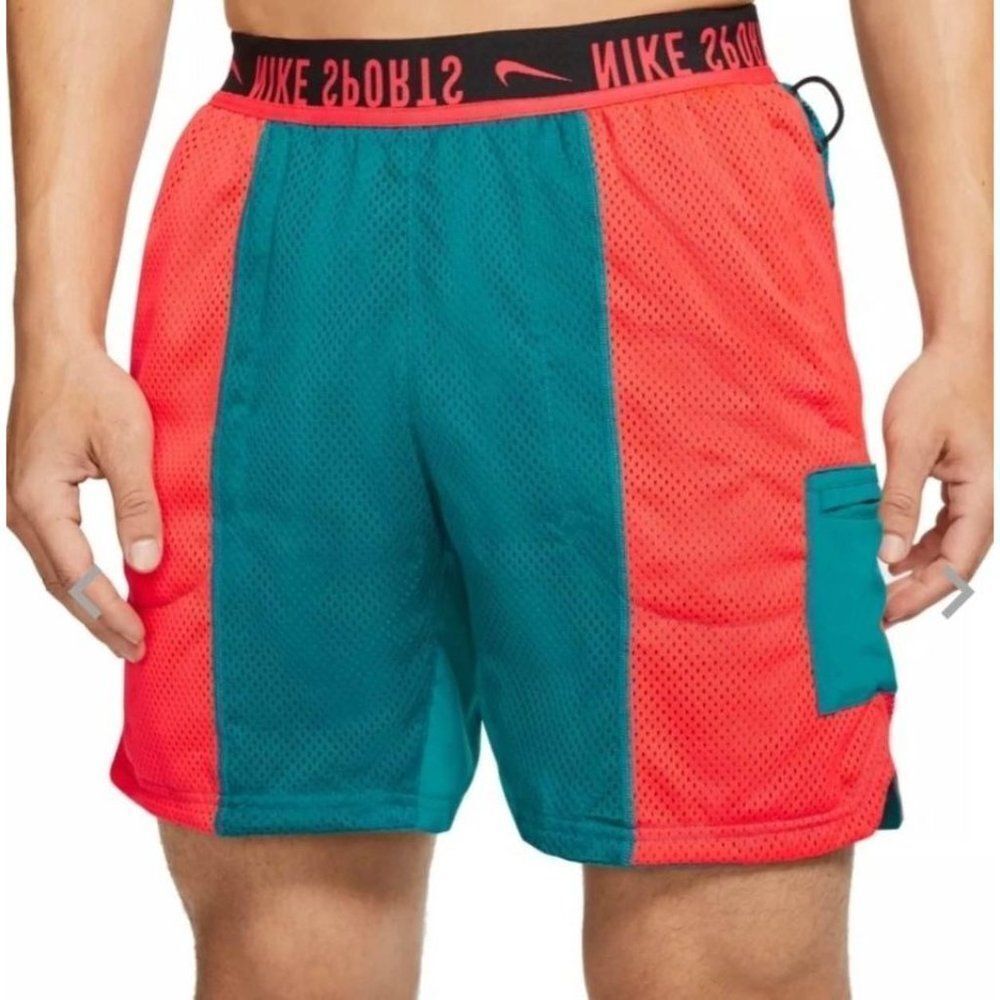 nike reversible sports clash training shorts. mens medium.